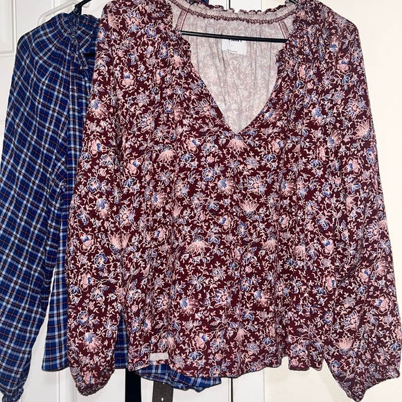 Bundle of 2 Old Navy Women's Burgundy Floral & Blue Plaid Peasant Blouse - Picture 1 of 13